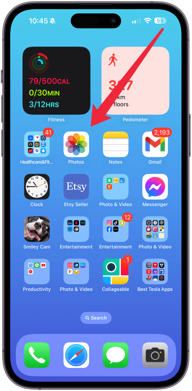 Åbn Kontrolcenter ved at swipe diagonalt fra øverste højre hjørne af din iPhone-skærm.