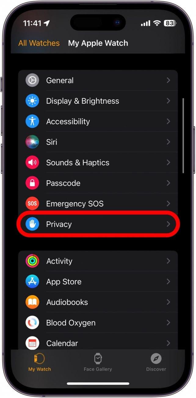 apple watch app con la privacidad rodeada en rojo
