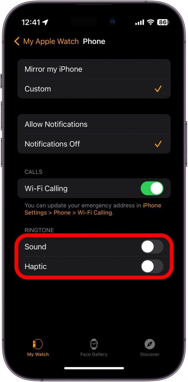 telefoninställningar för Apple Watch med ljud och haptiska reglage inringade i rött