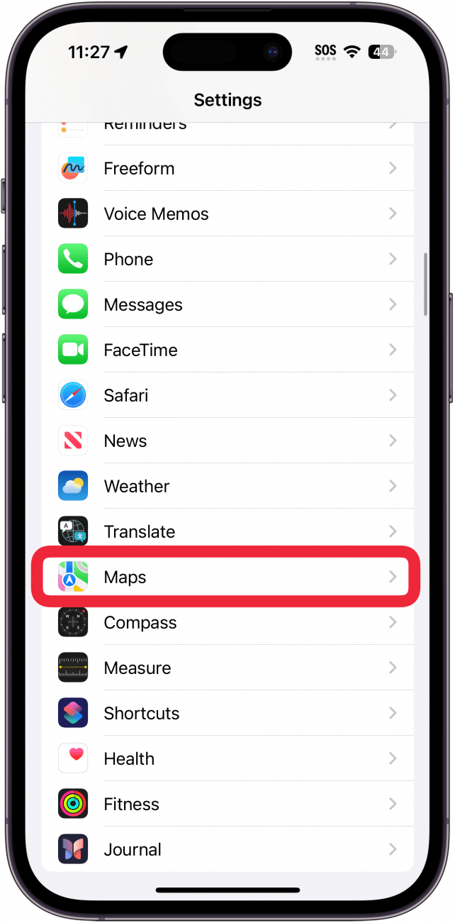 אפליקציית הגדרות אייפון עם קופסה אדומה סביב מפות