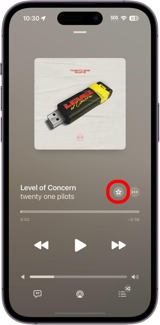Apple-musik spelas nu-skärm med en röd cirkel runt stjärnikonen
