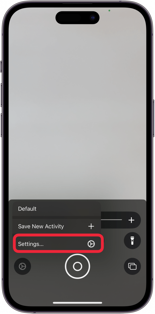 trykk på innstillinger for å endre innstillinger for forstørrelsesglass på iPhone