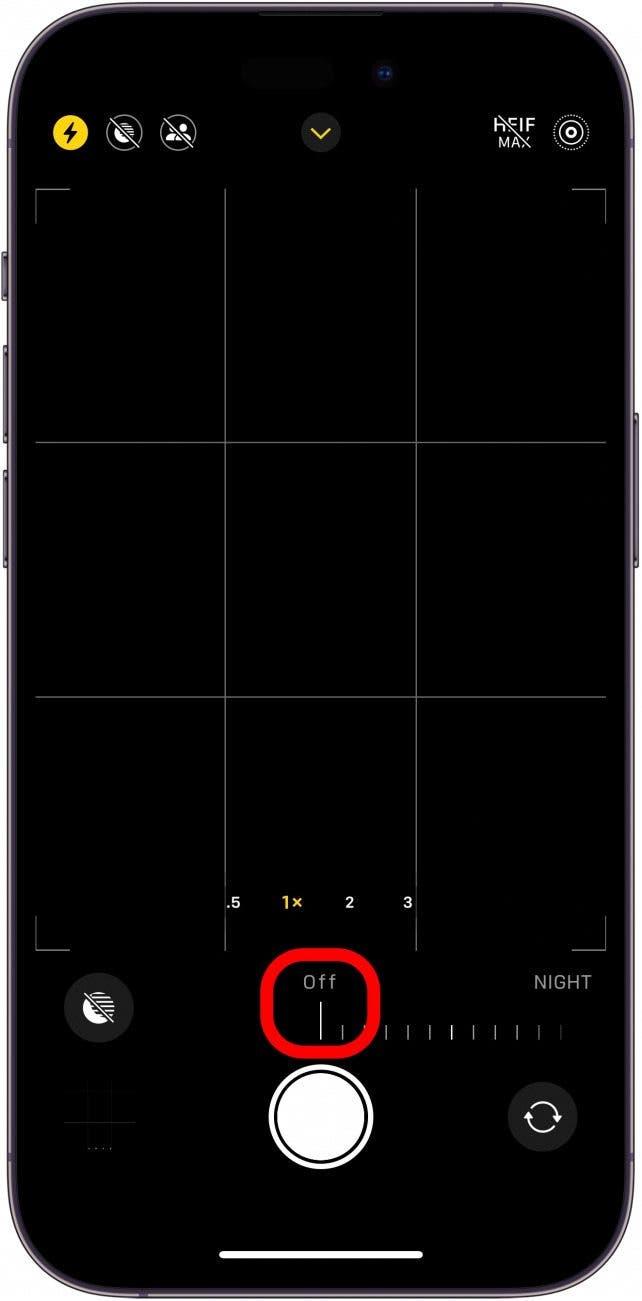 iPhone-kameraapp med skyveknappen for nattmodus som viser Av