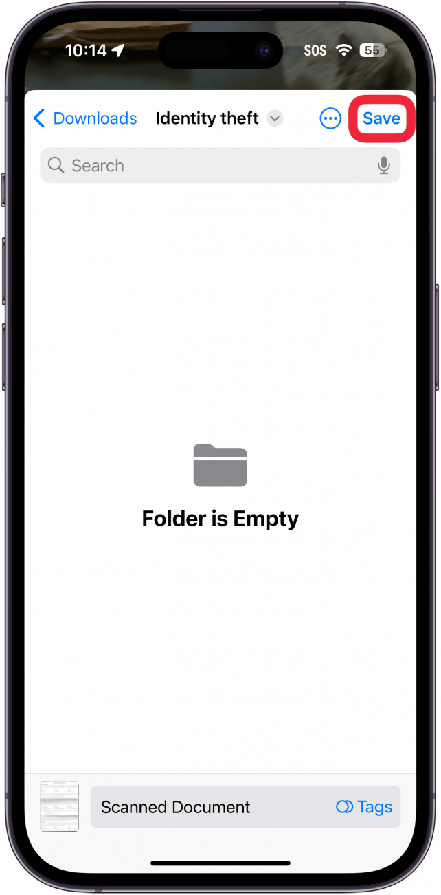 schermata dell'app iphone files scan documents che visualizza una cartella, richiedendo all'utente di selezionare dove salvare il file, con un riquadro rosso intorno al pulsante di salvataggio