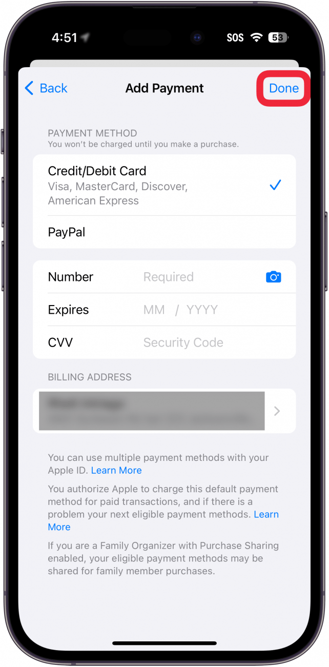 Настройки за плащане в iphone app store екран за добавяне на метод на плащане с червена рамка около бутона "готово