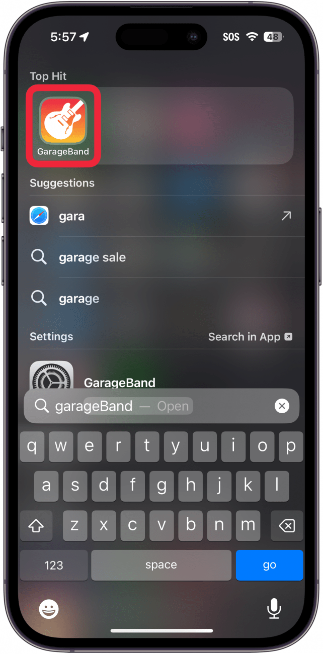 aplicação iphone spotlight search com uma caixa vermelha à volta da aplicação garageband