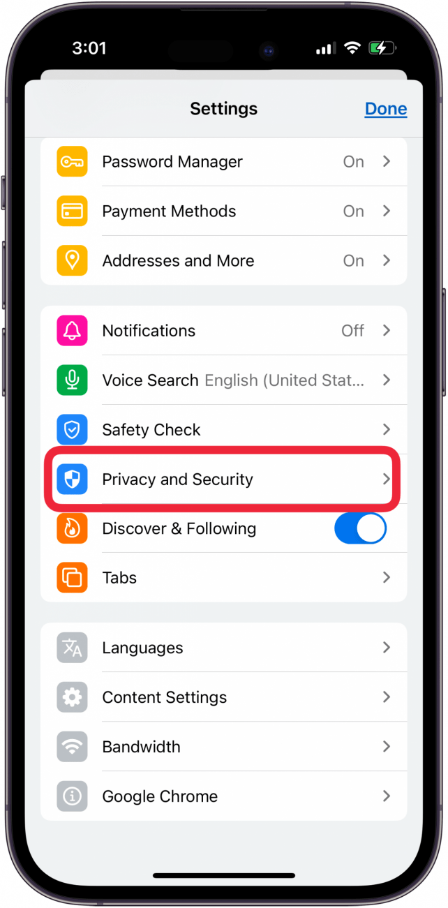 выберите пункт конфиденциальность и безопасность, чтобы заблокировать вкладки в режиме инкогнито на iphone