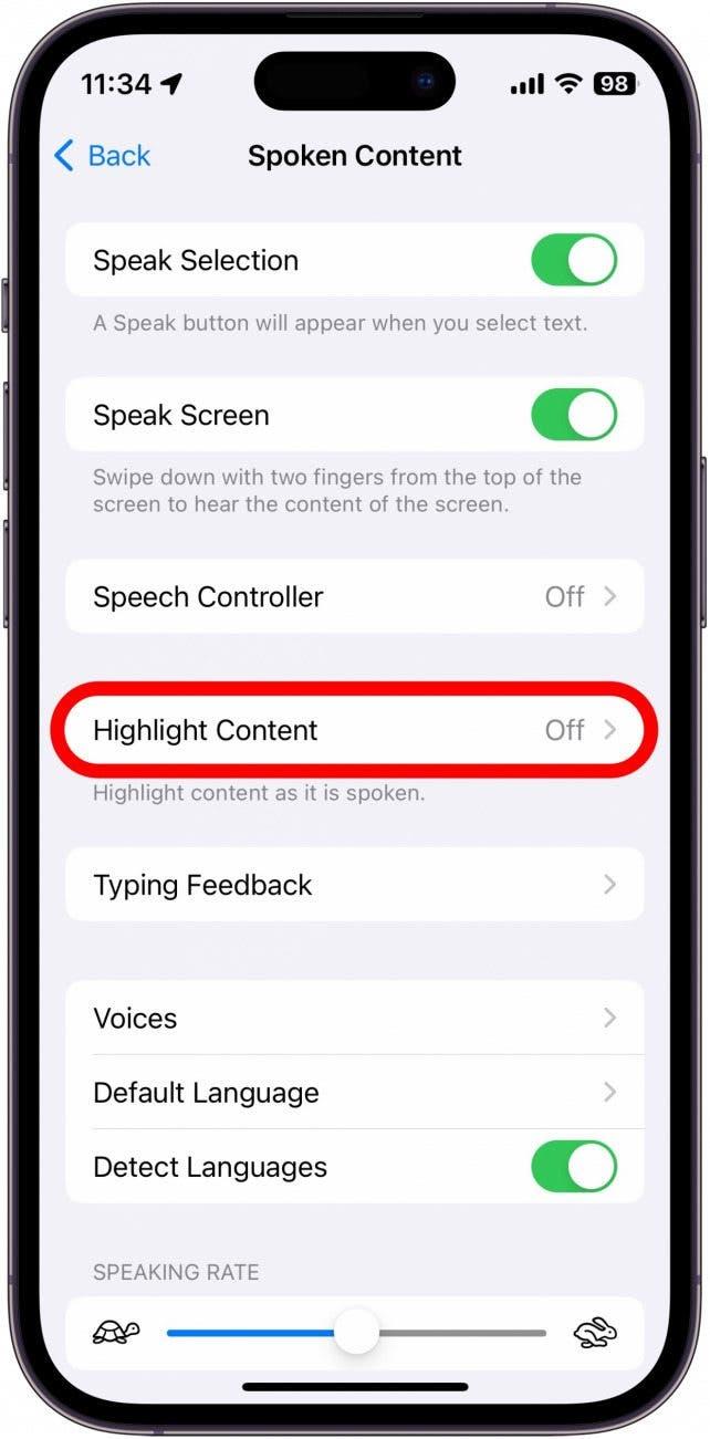 Capture d'écran des réglages de la synthèse vocale sur l'iPhone avec le contenu en surbrillance entouré de rouge