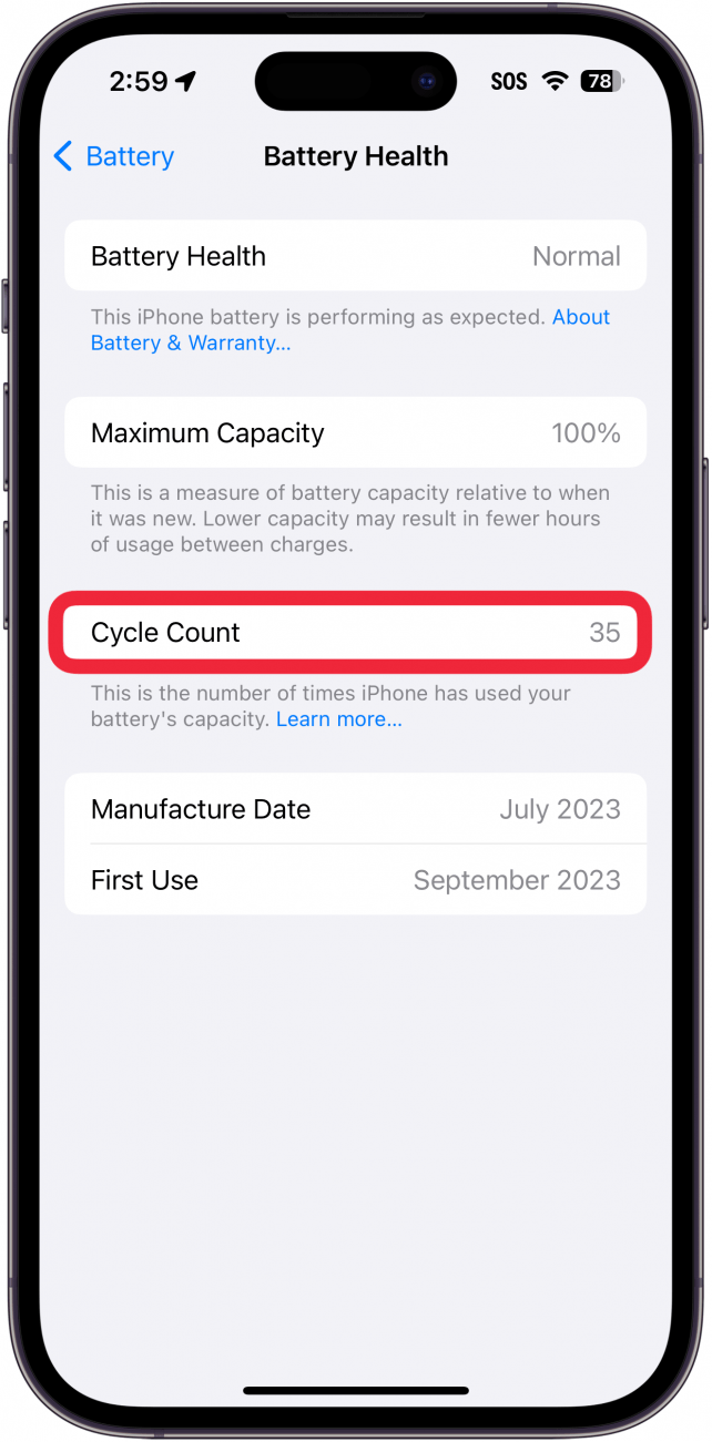 iPhone-batteriets tilstandsskærm med en rød boks omkring cyklustælling