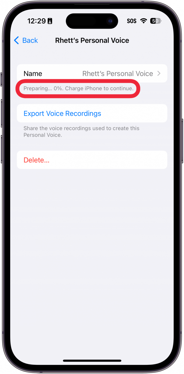 Configuración de voz personal del iphone con un recuadro rojo alrededor del porcentaje de progreso bajo la grabación de voz personal del usuario. Se lee,
