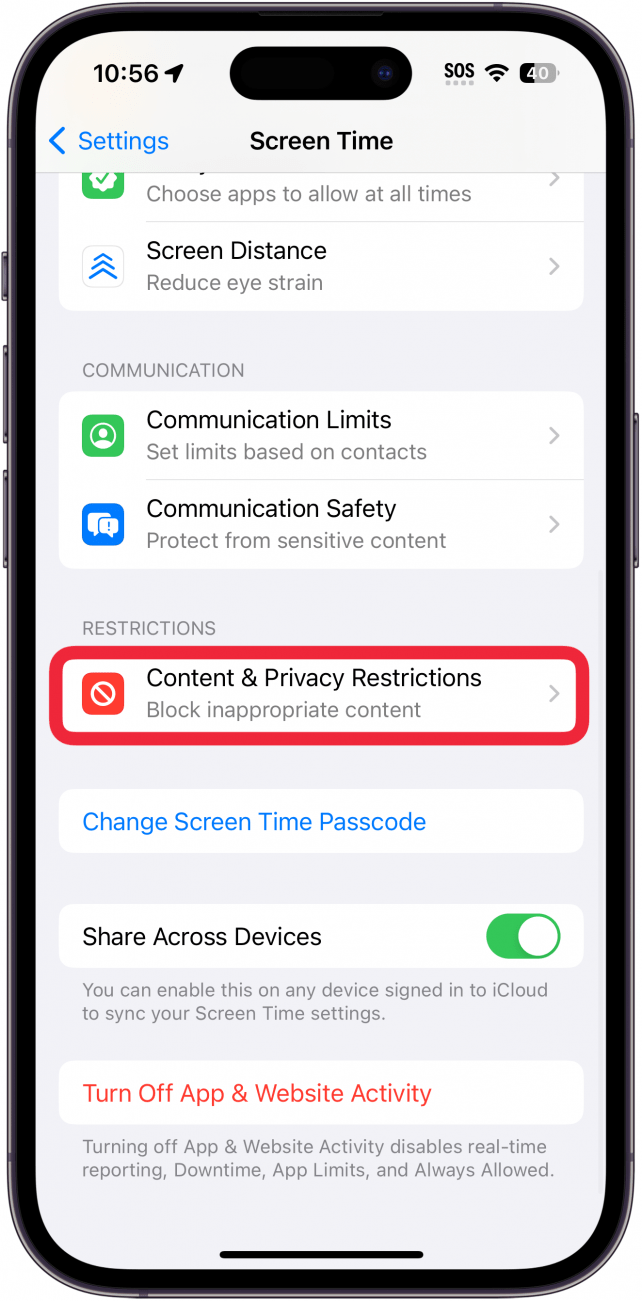 Réglages du temps d'écran sur l'iPhone avec un encadré rouge autour des restrictions de contenu et de confidentialité