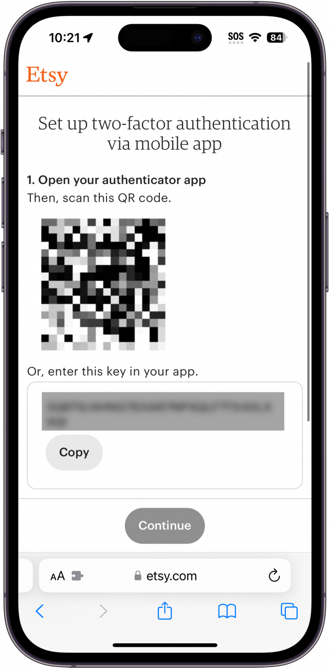 iphone safari, показващ настройката на многофакторното удостоверяване на etsy с QR код и ключ за настройка