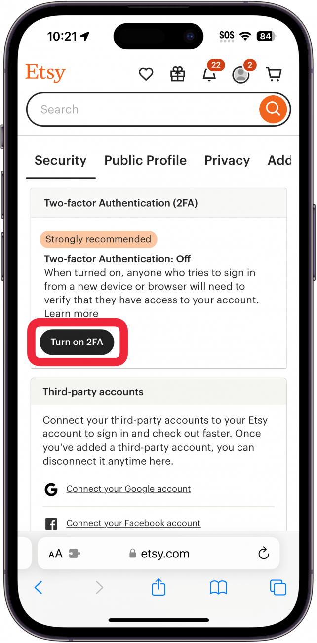 2FA 버튼 주위에 빨간색 상자가 있는 etsy 계정 보안 설정이 표시되는 iPhone 사파리