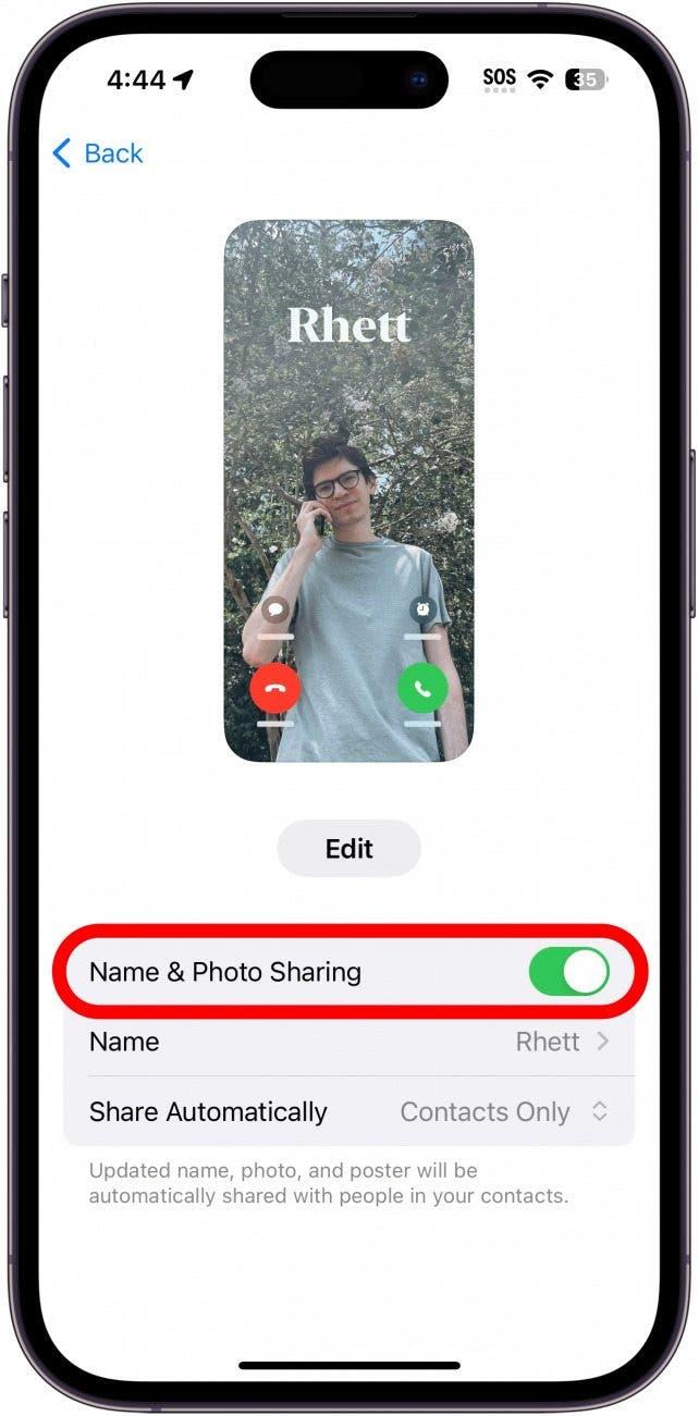 Ajustes de foto y póster de contactos del iphone con el botón de compartir nombre y foto rodeado en rojo