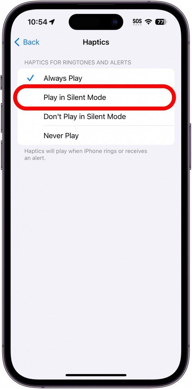 iPhone-haptikkinnstillinger med avspilling i lydløs modus innringet i rødt