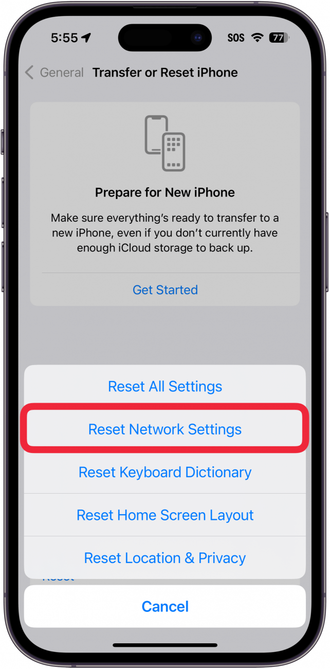 Bildschirm zum Zurücksetzen des iPhones mit einem roten Kästchen um die Schaltfläche "Netzwerkeinstellungen zurücksetzen