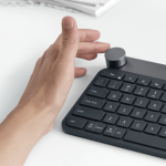 bluetooth-keyboard-for-ios-creative-keyboard-adapts-to-apps-